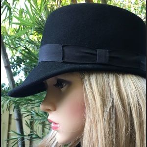 BLACK FERRECCI CONDUCTOR WOMENS HAT